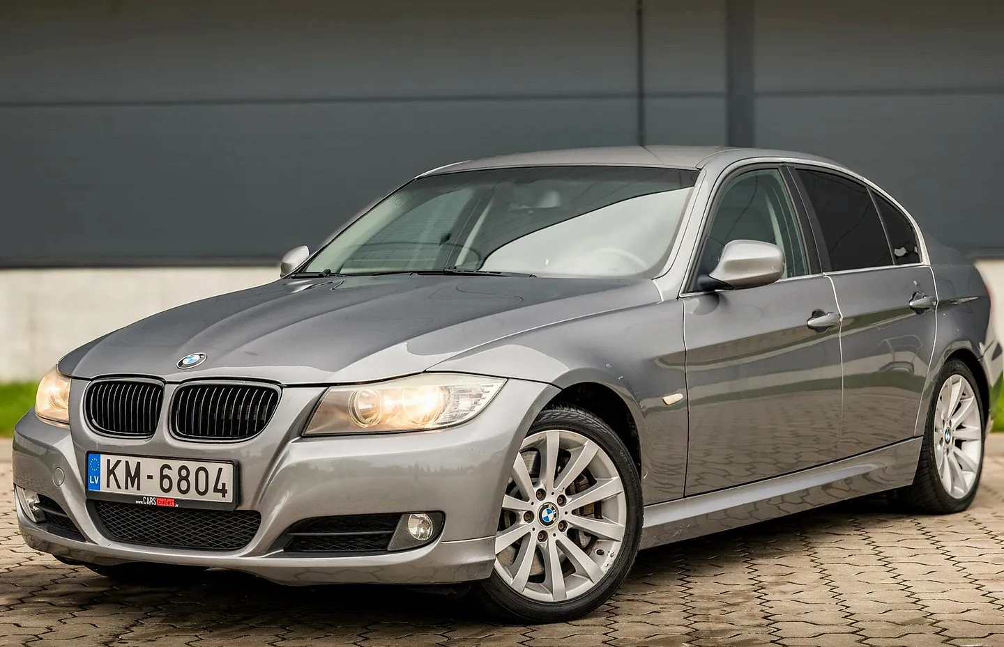 BMW 330, 2009. gads