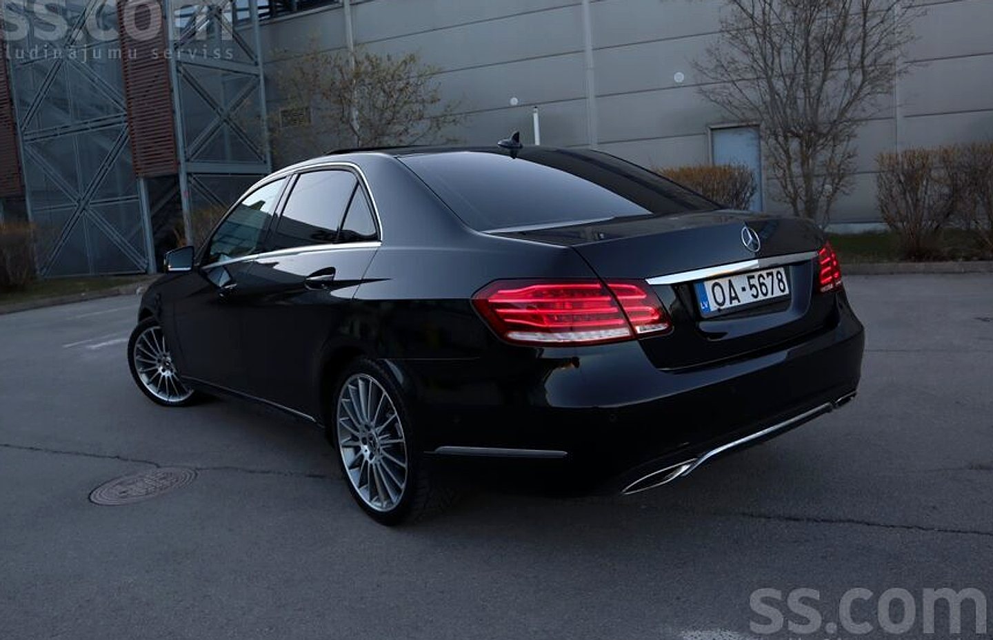 Mercedes-Benz E250 — foto 4