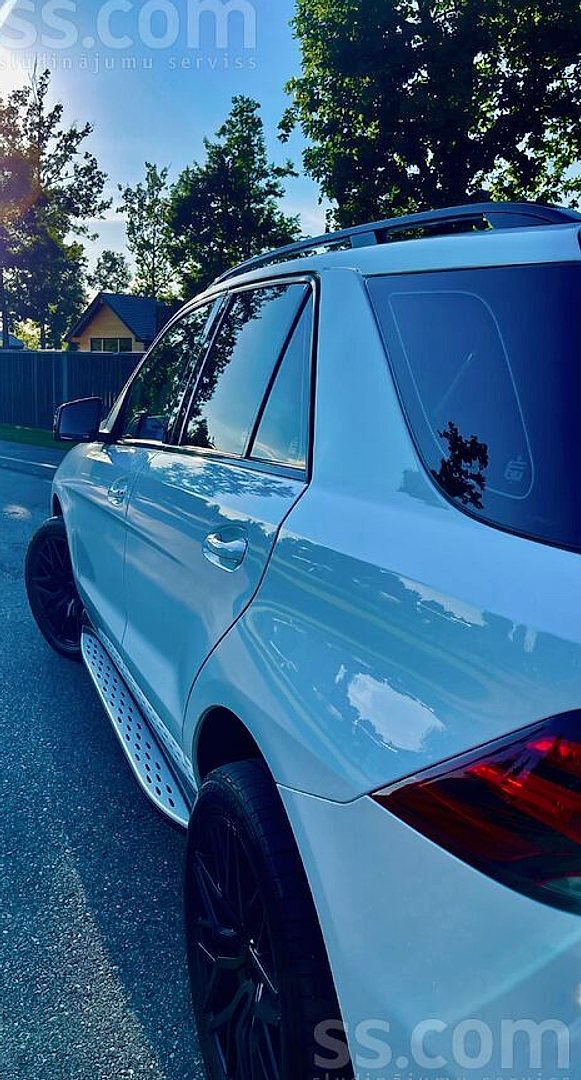 Mercedes-Benz GLE 350 — foto 4