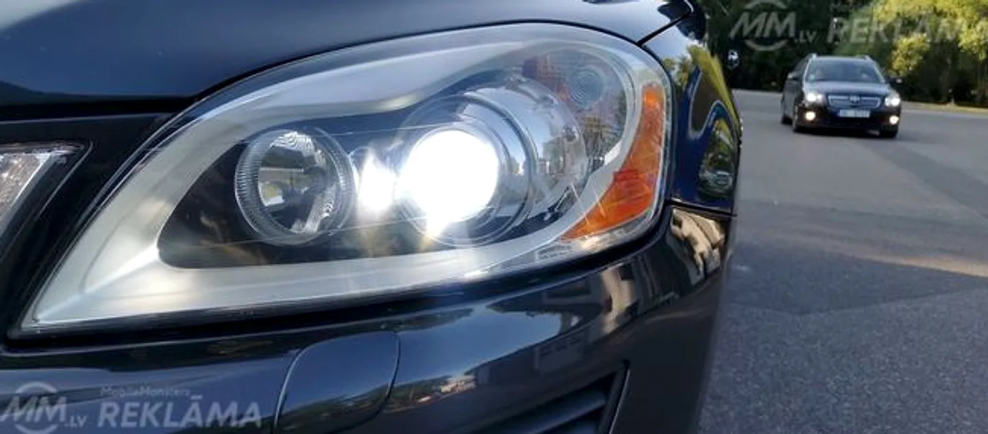 Volvo XC60, 2009. gads