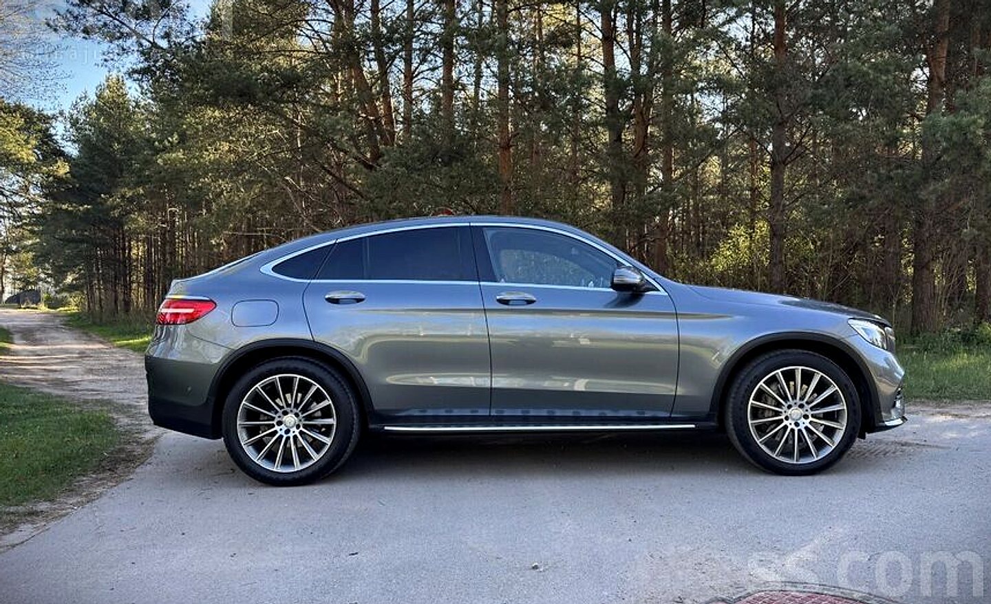 Mercedes-Benz GLC 220 — foto 5