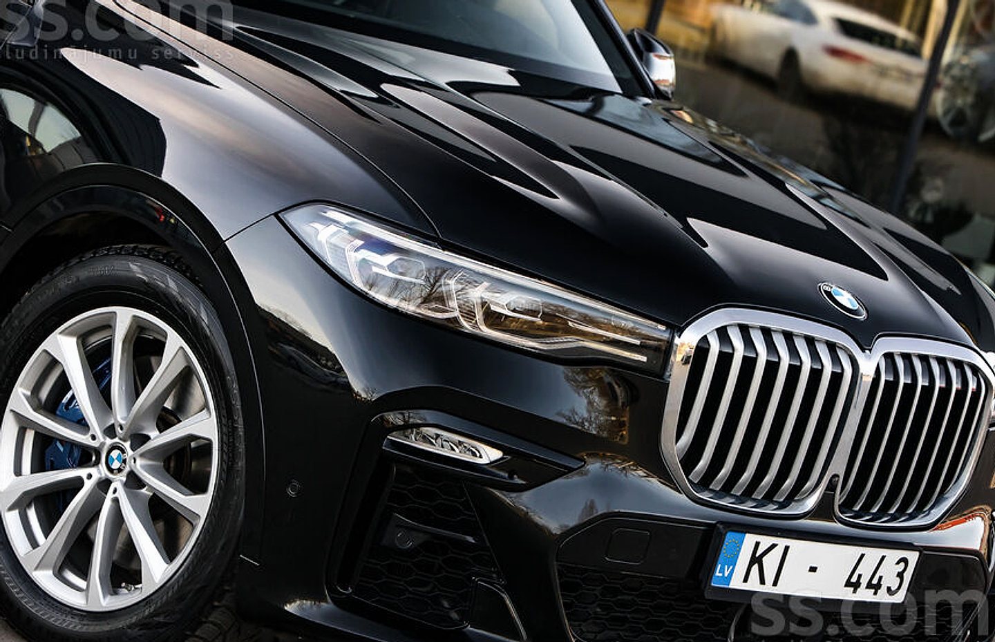 BMW X7 — foto 4