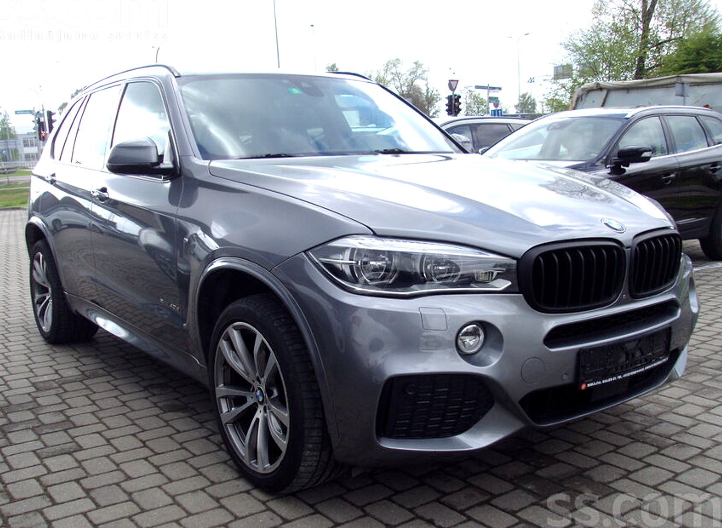 BMW X5 — foto 2