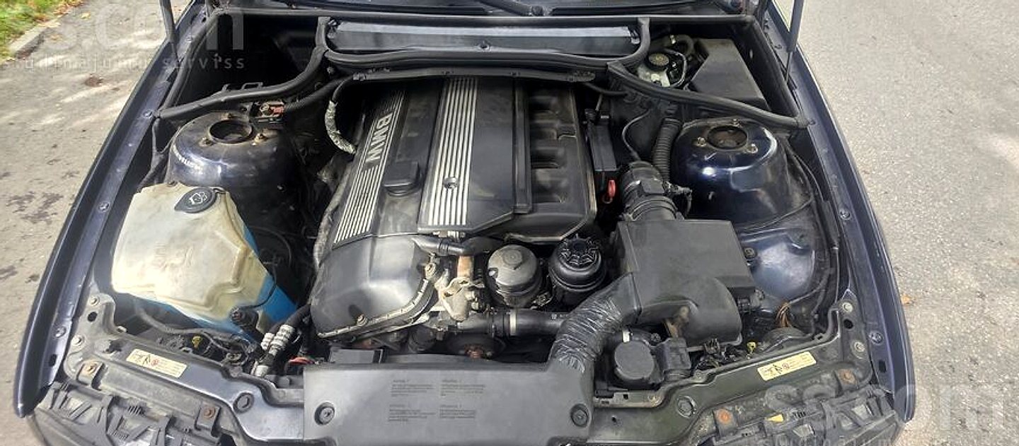 BMW 320 — foto 6