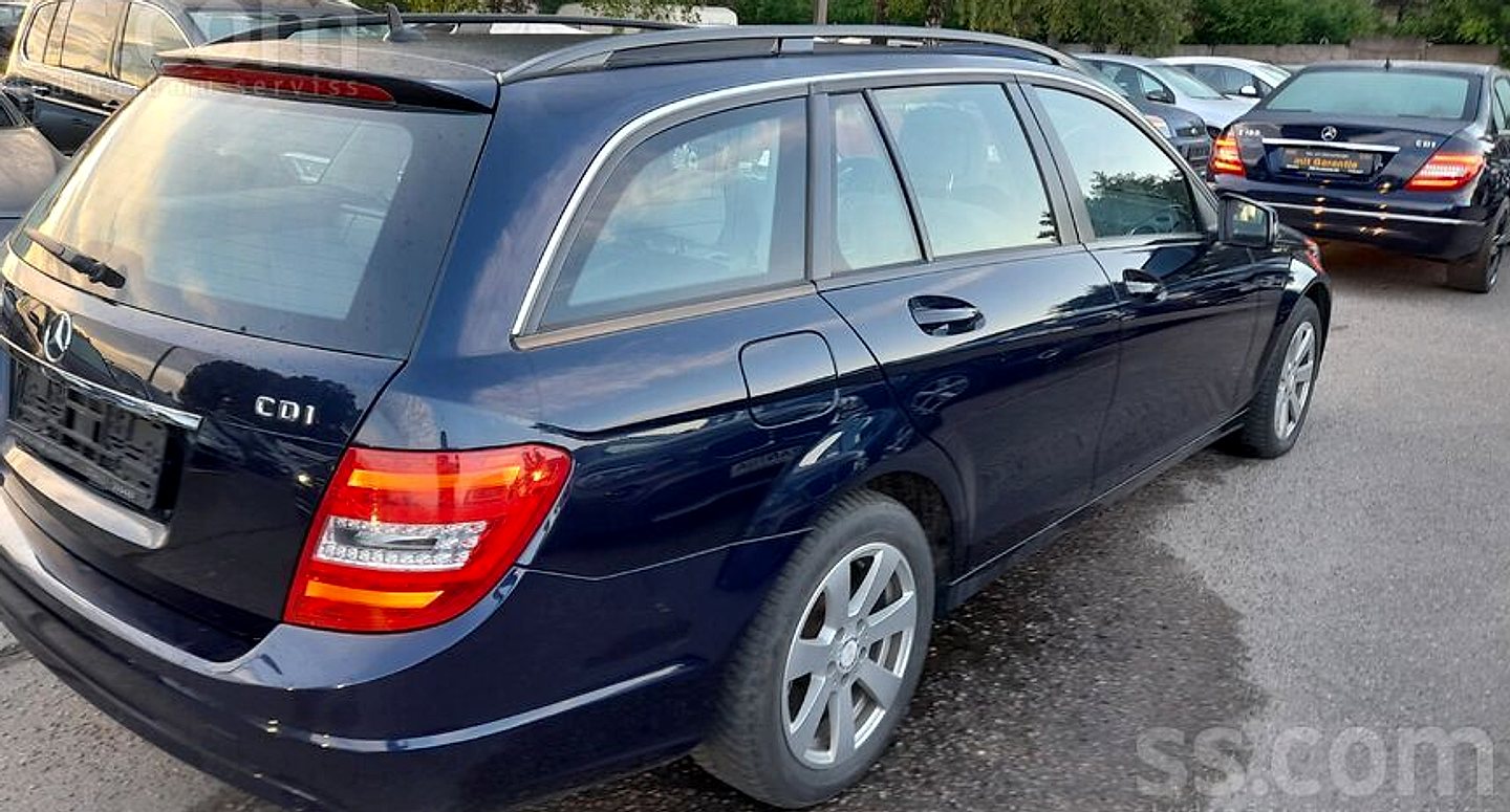 Mercedes-Benz C180 — foto 6