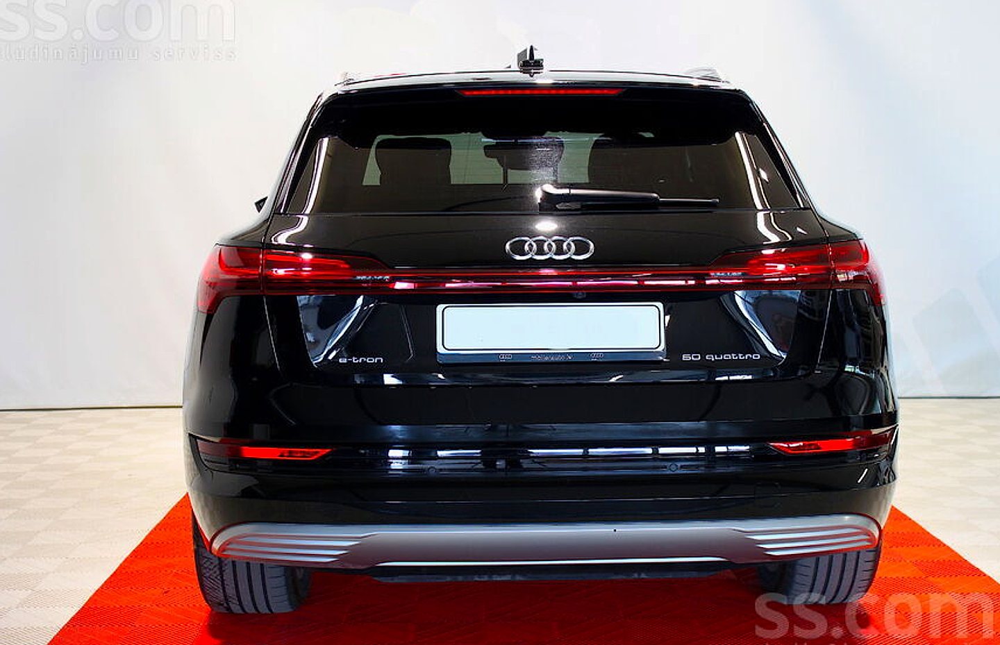 Audi E-tron — foto 5