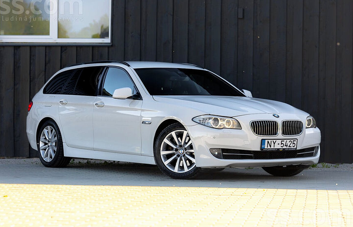 BMW 525 — foto 2