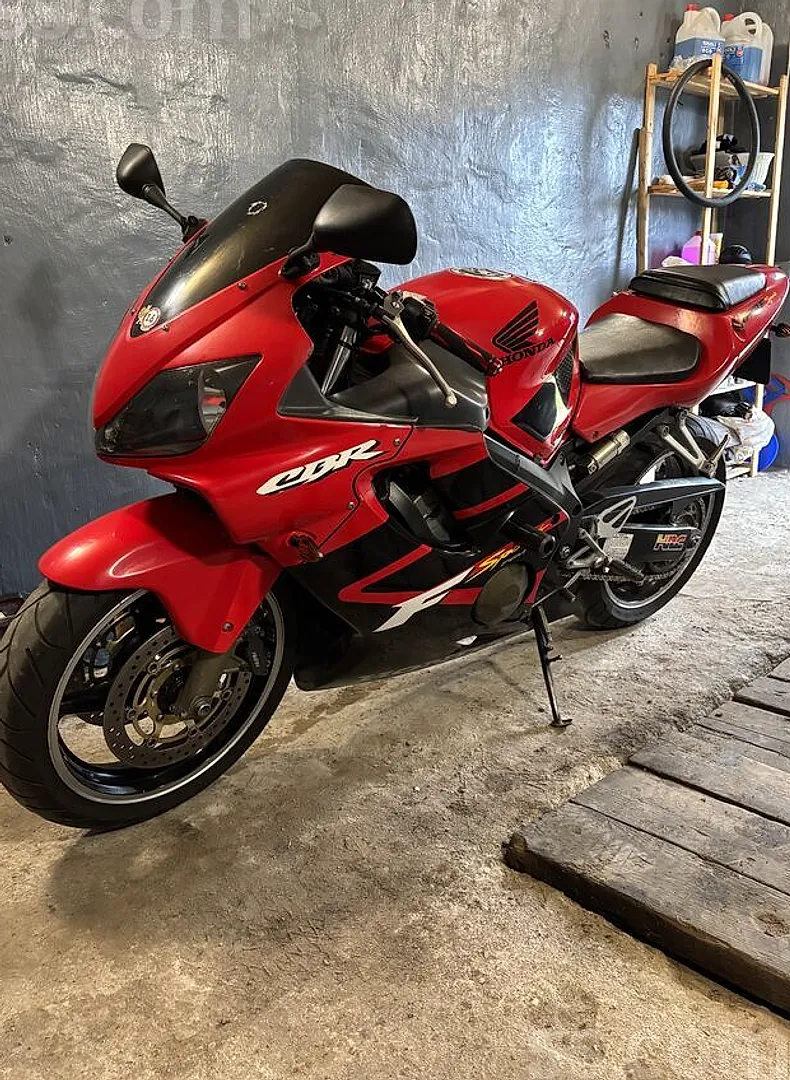 Honda Cbr600F, 2001. gads