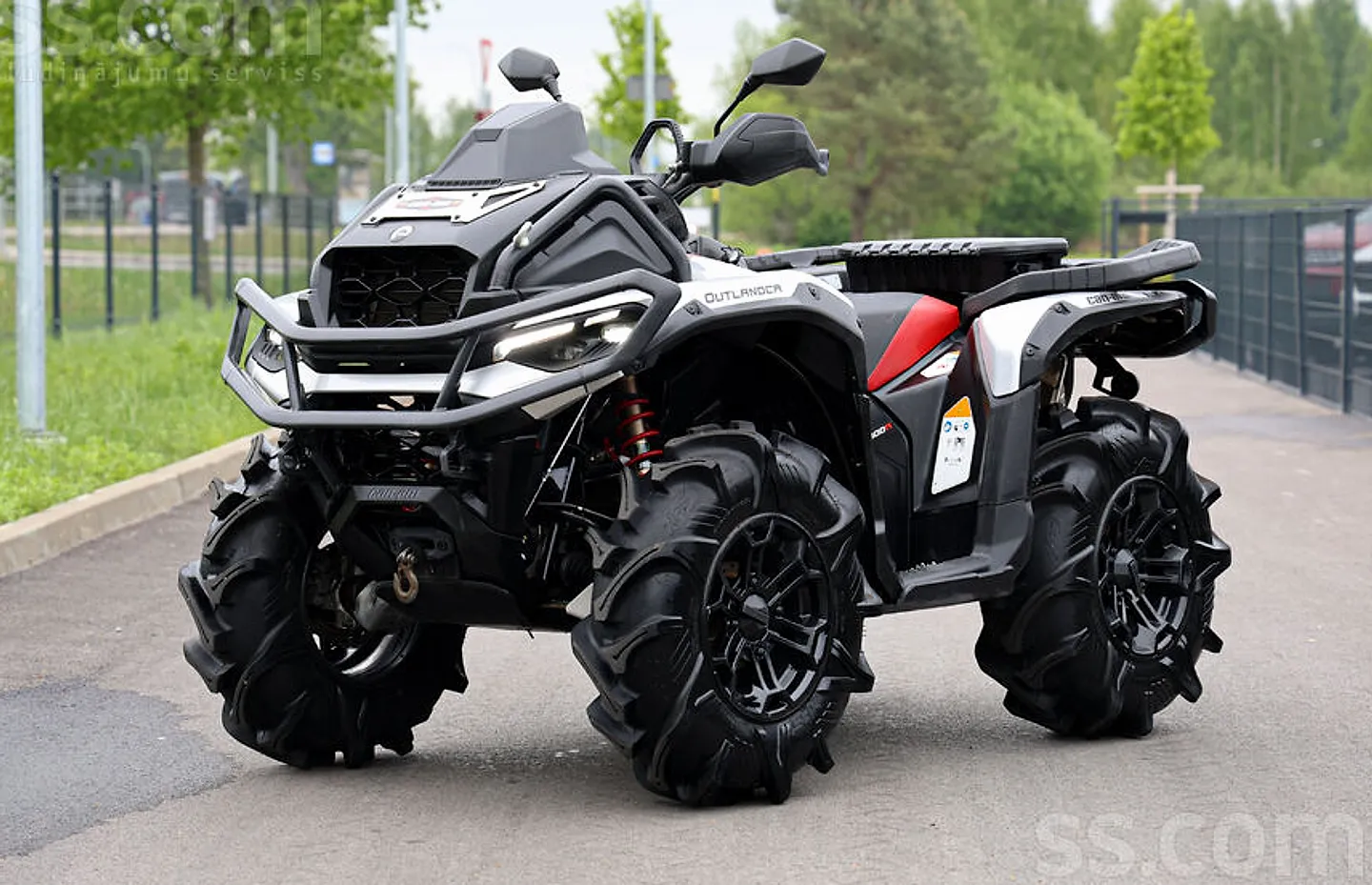 Can-am Outlander xmr, 2025. gads