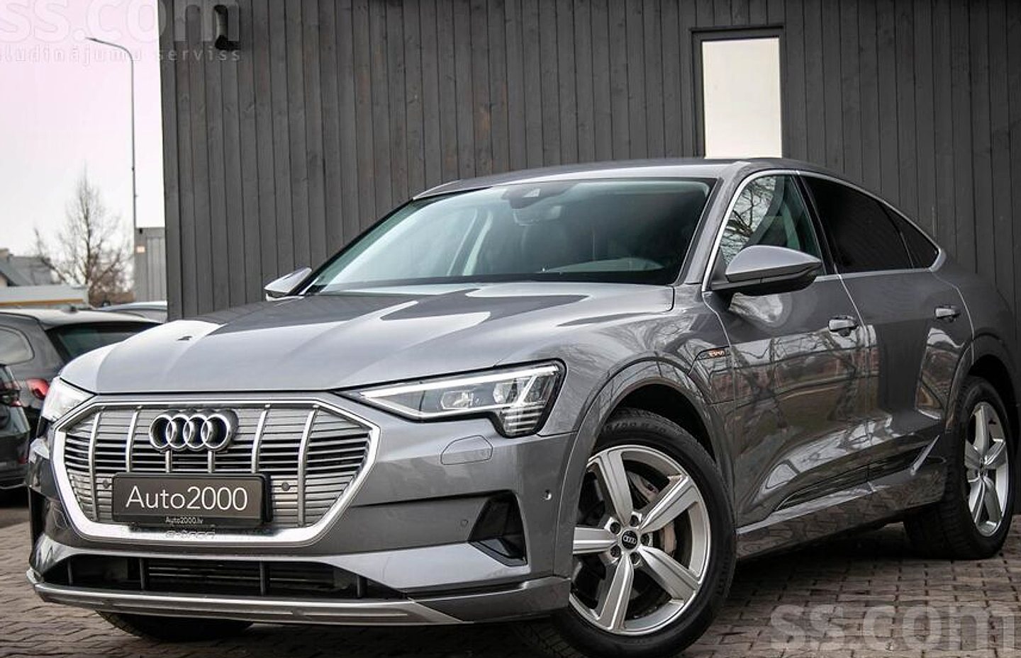 Audi E-tron — foto 4
