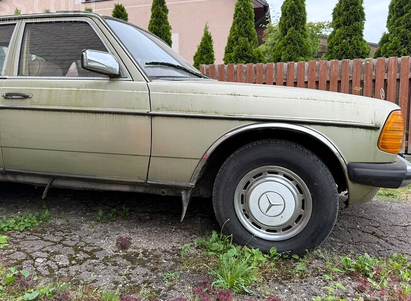 Mercedes-Benz 300