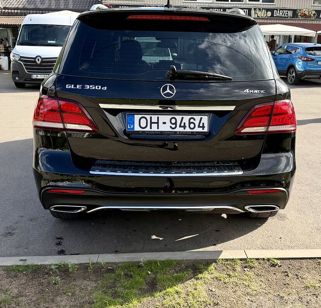 Mercedes-Benz GLE 350 — foto 6
