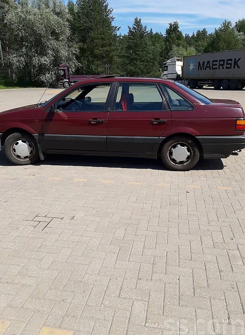 Volkswagen Passat (B3), 1989. gads