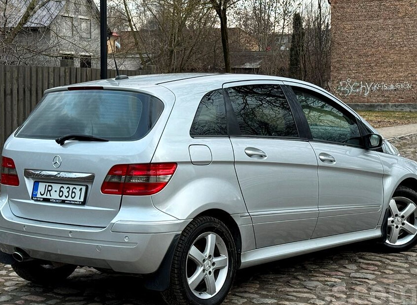 Mercedes-Benz B200 — foto 5