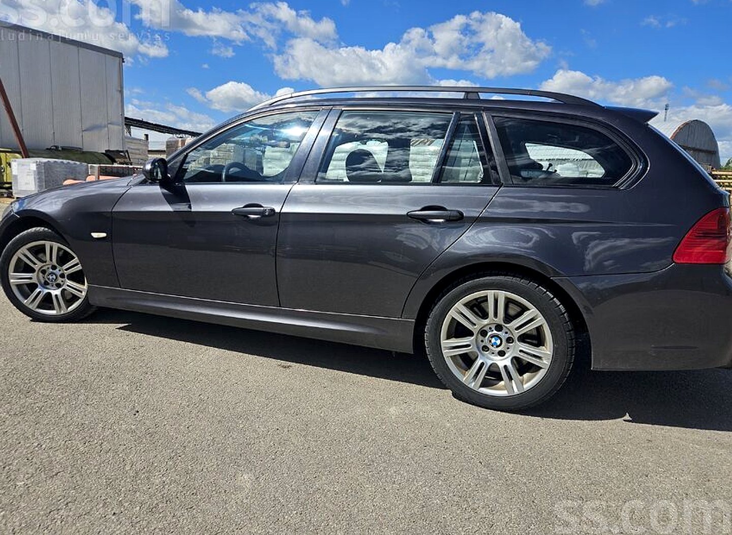 BMW 330 — foto 3