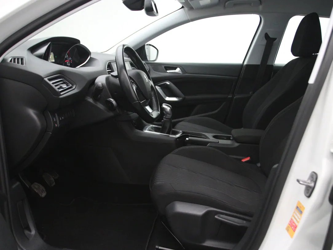 Peugeot 308 — foto 5
