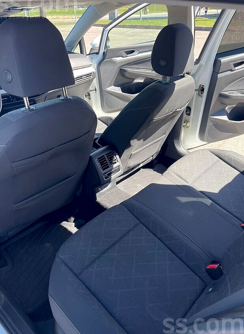 Volkswagen Golf 8 — foto 6