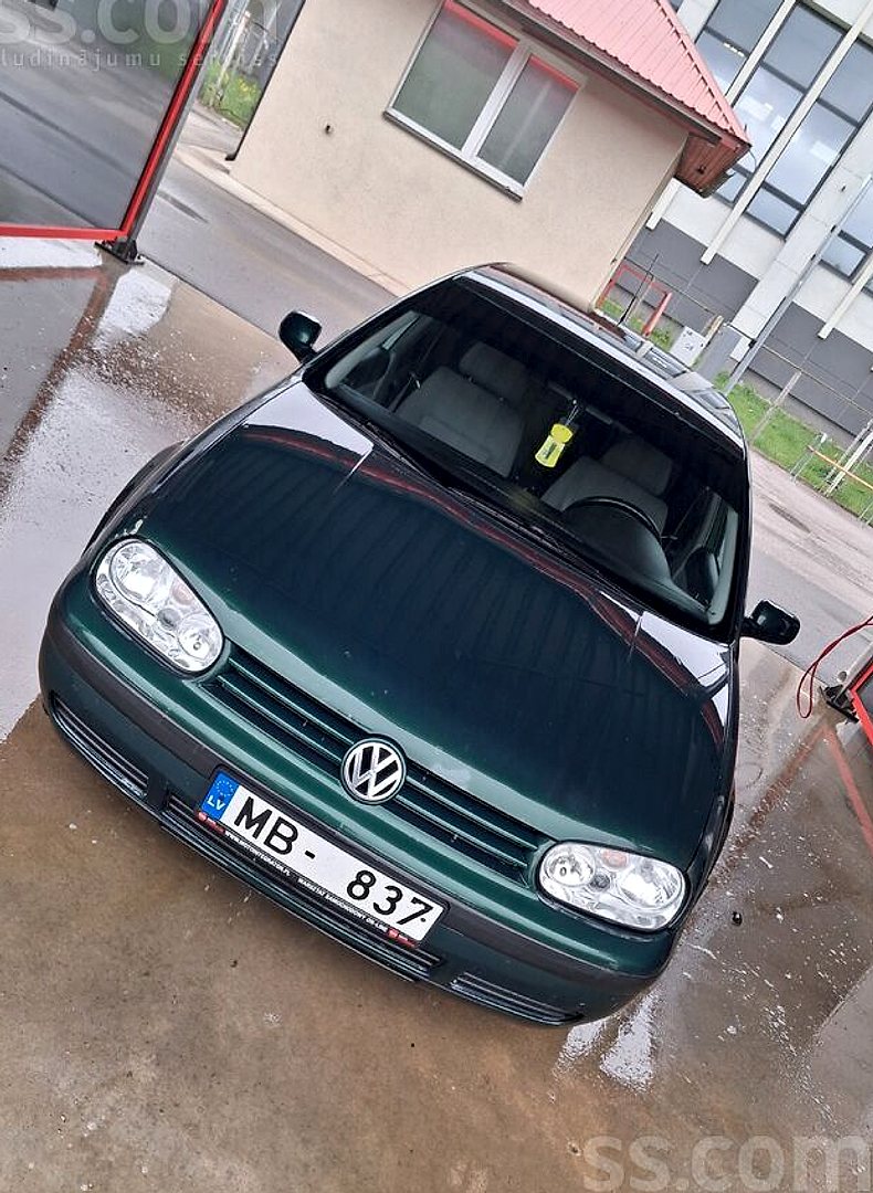 Volkswagen Golf 4, 1998. gads