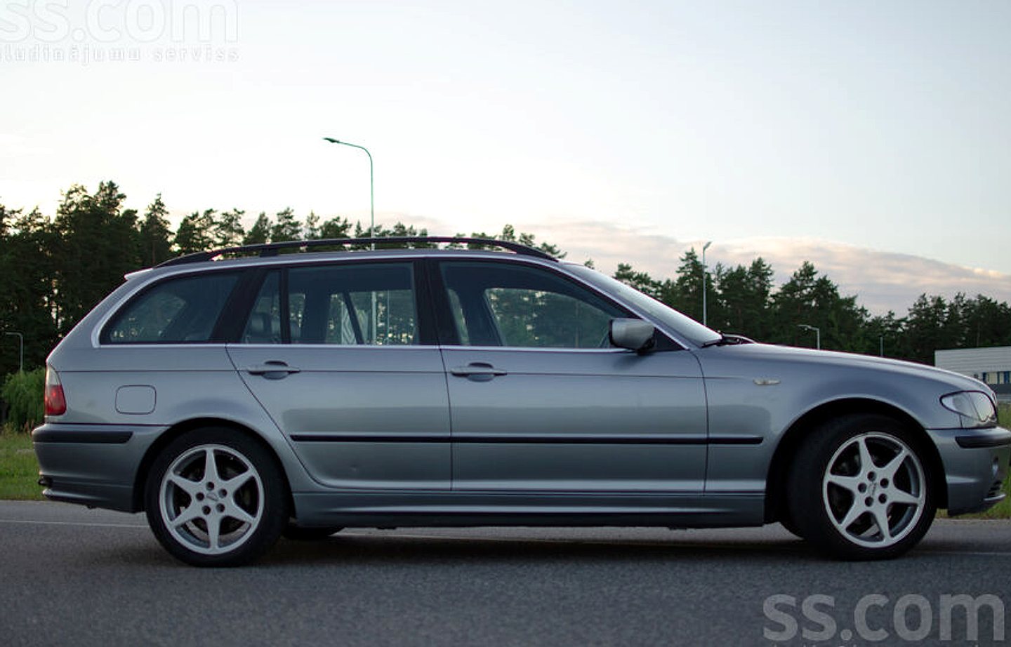BMW 320 — foto 2