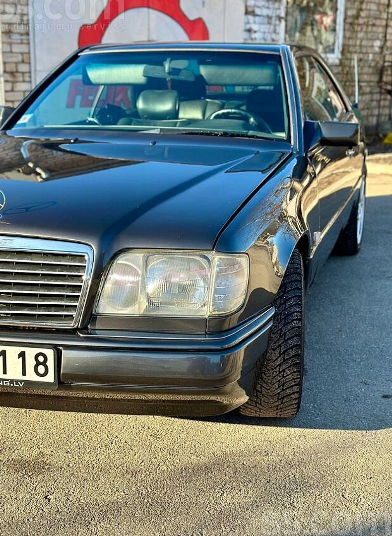 Mercedes-Benz E220 — foto 3