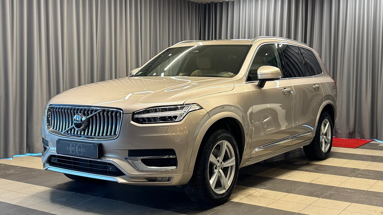 Volvo XC90, 2022. gads