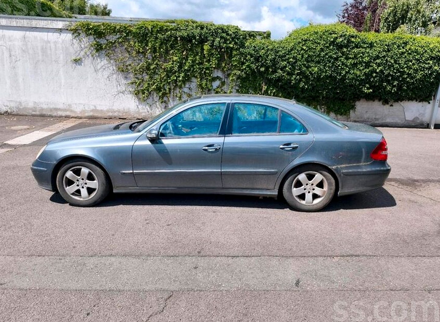 Mercedes-Benz E270 — foto 2