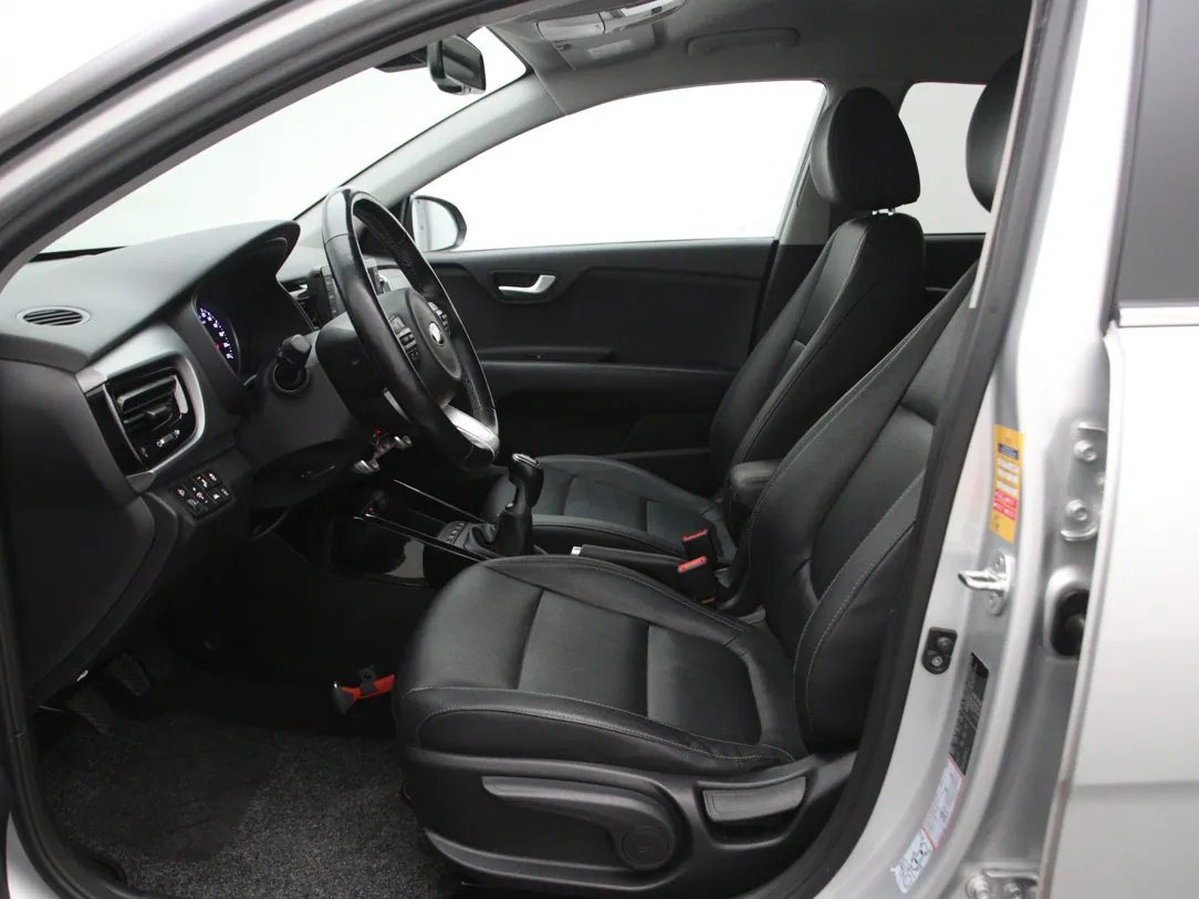 KIA Stonic — foto 5