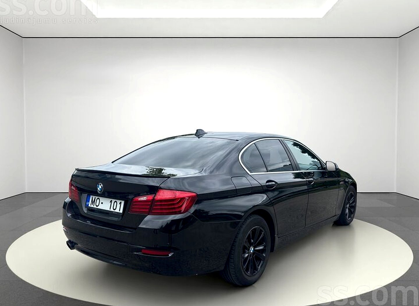 BMW 520 — foto 5