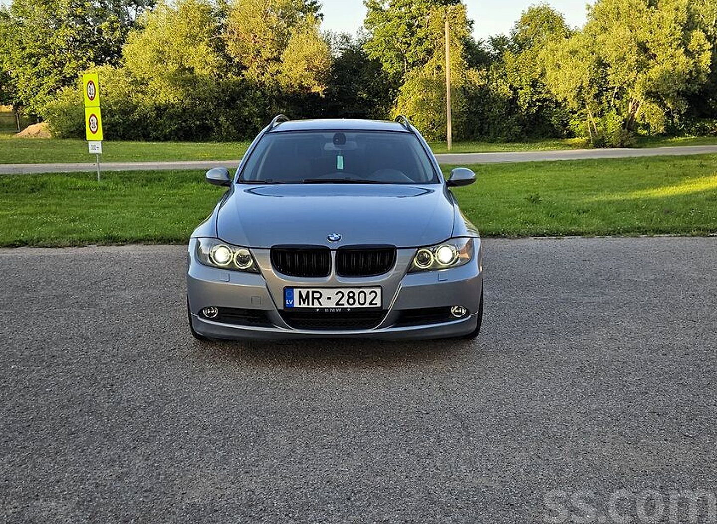BMW 320 — foto 6