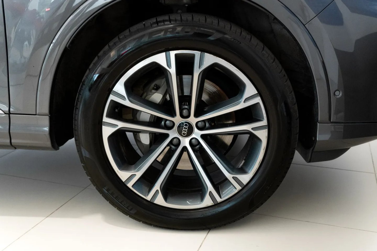 Audi Q7 — foto 6