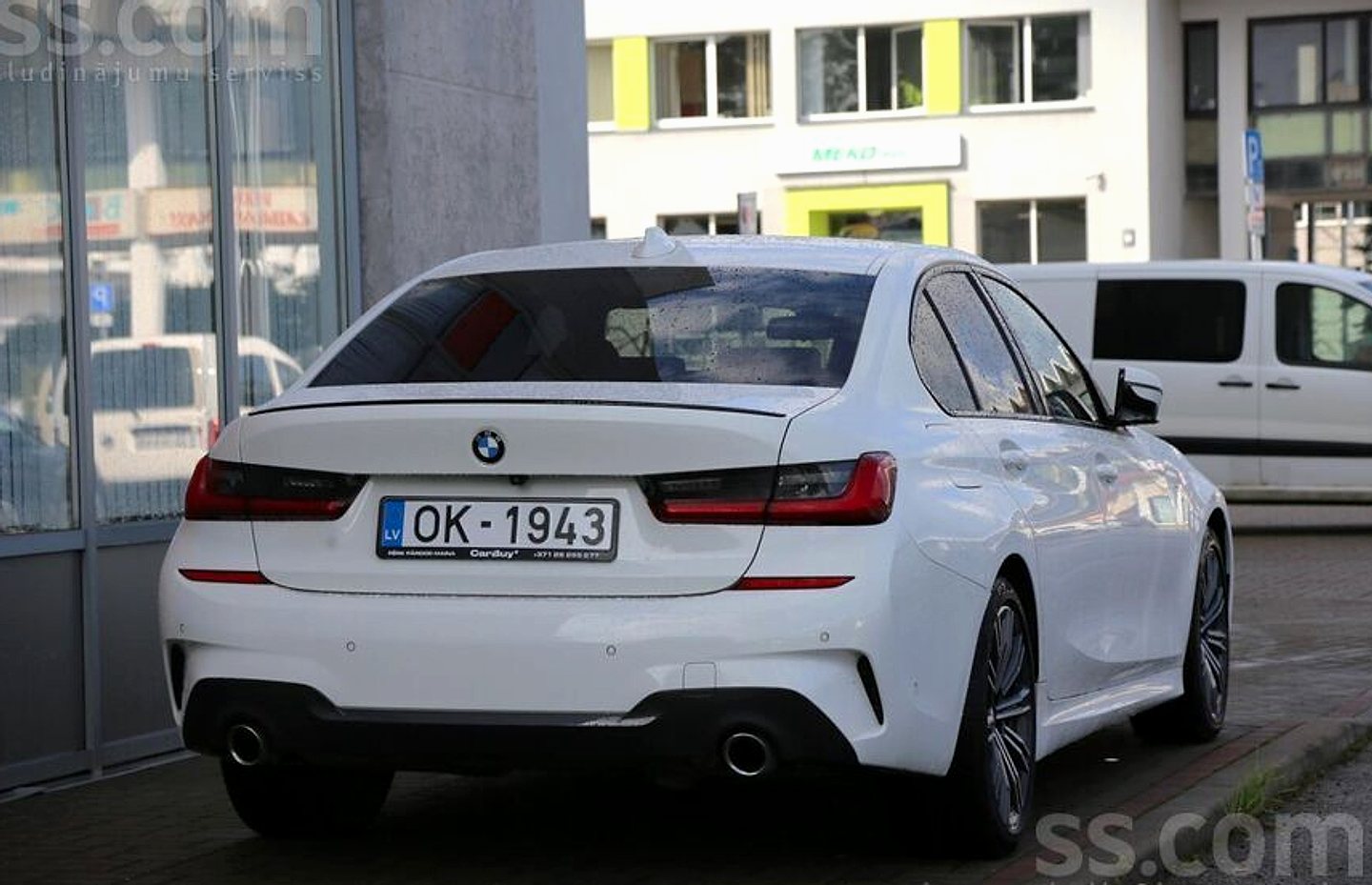 BMW 320 — foto 5