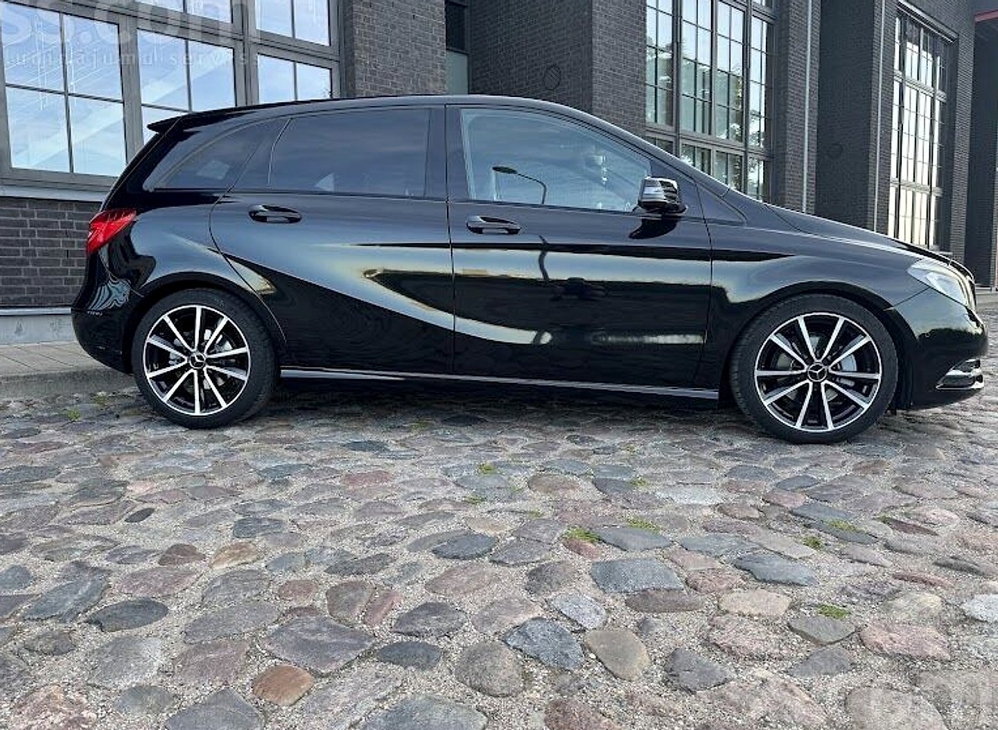 Mercedes-Benz B180 — foto 6
