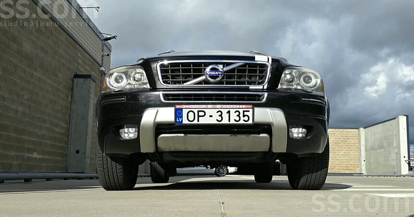 Volvo XC 90 — foto 2