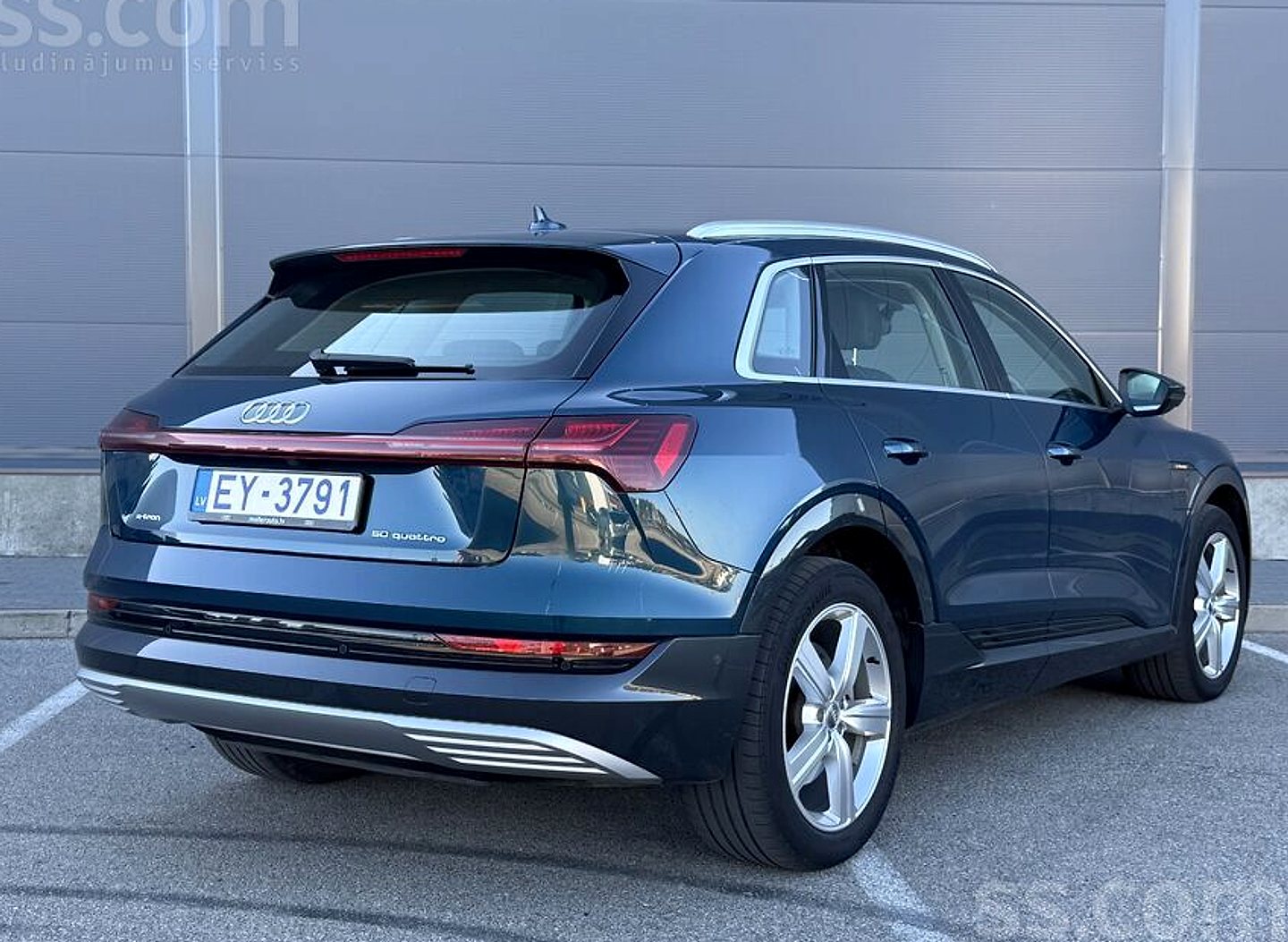 Audi E-tron — foto 2