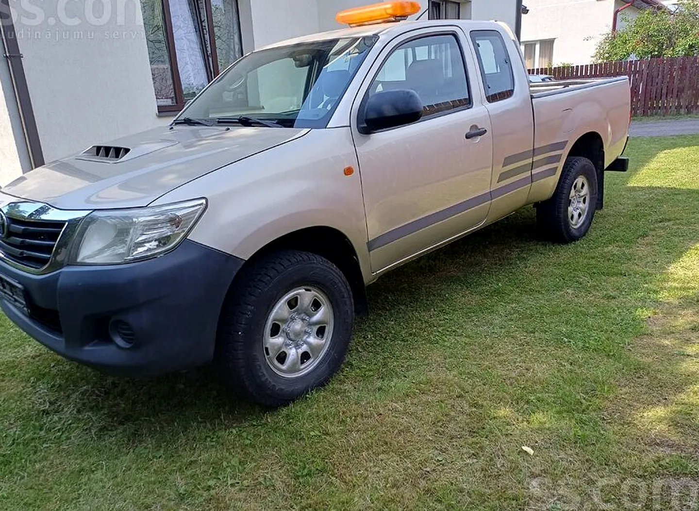 Toyota Hilux, 2012. gads