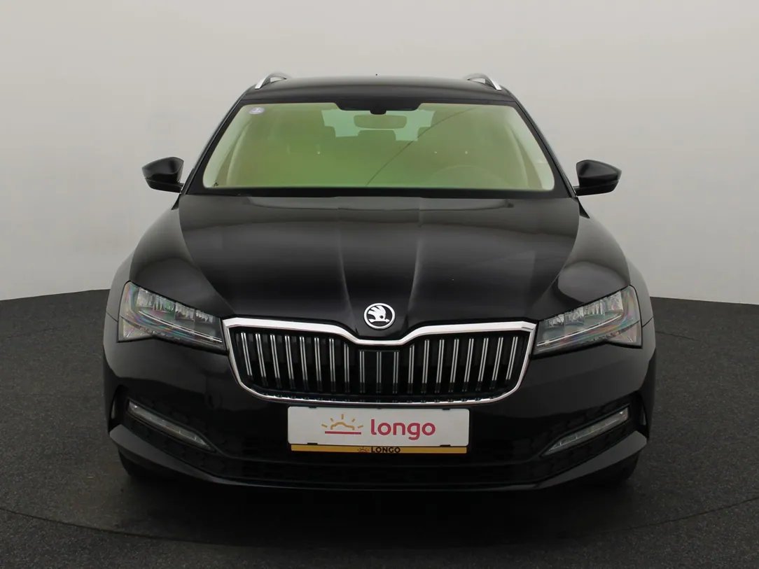 Škoda Superb — foto 4