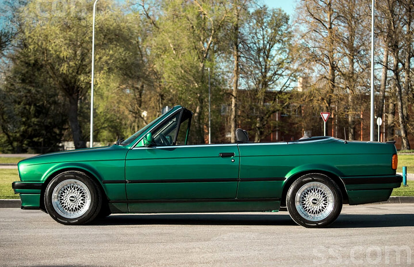 BMW 318 — foto 2