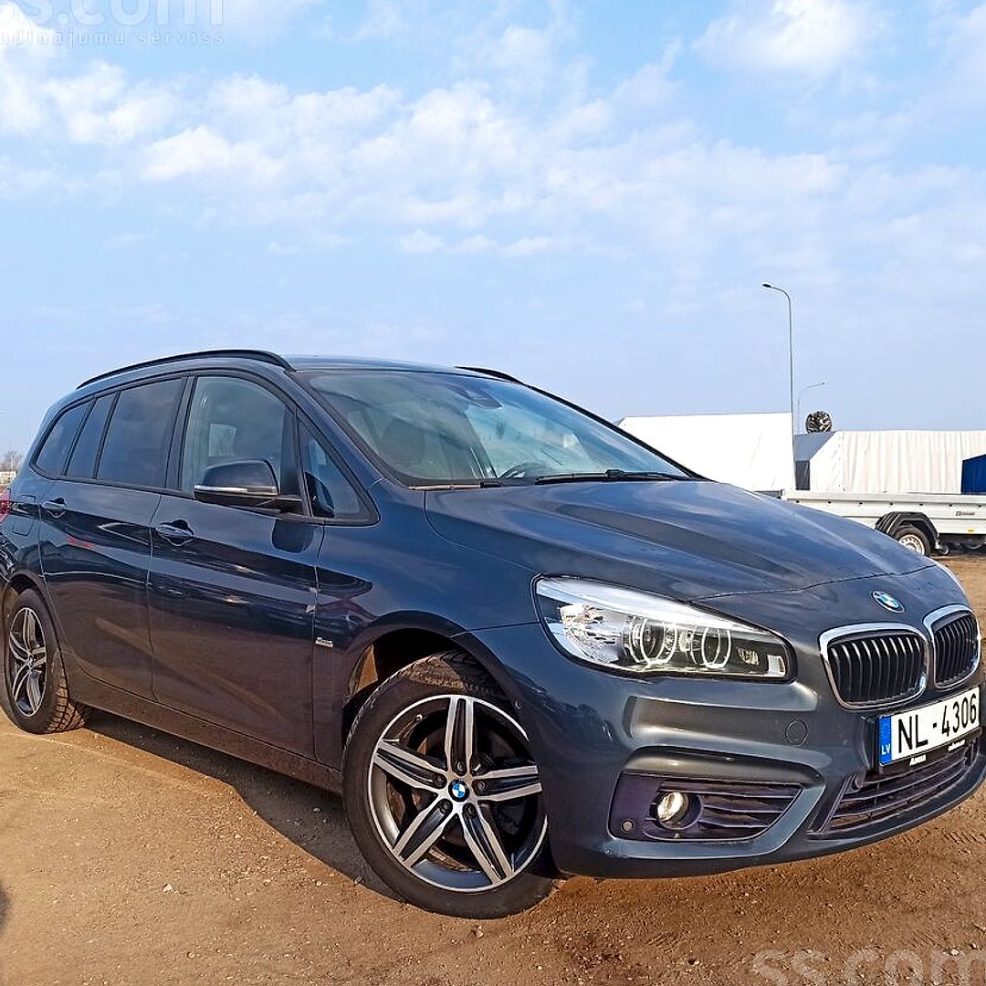 BMW 218 — foto 2