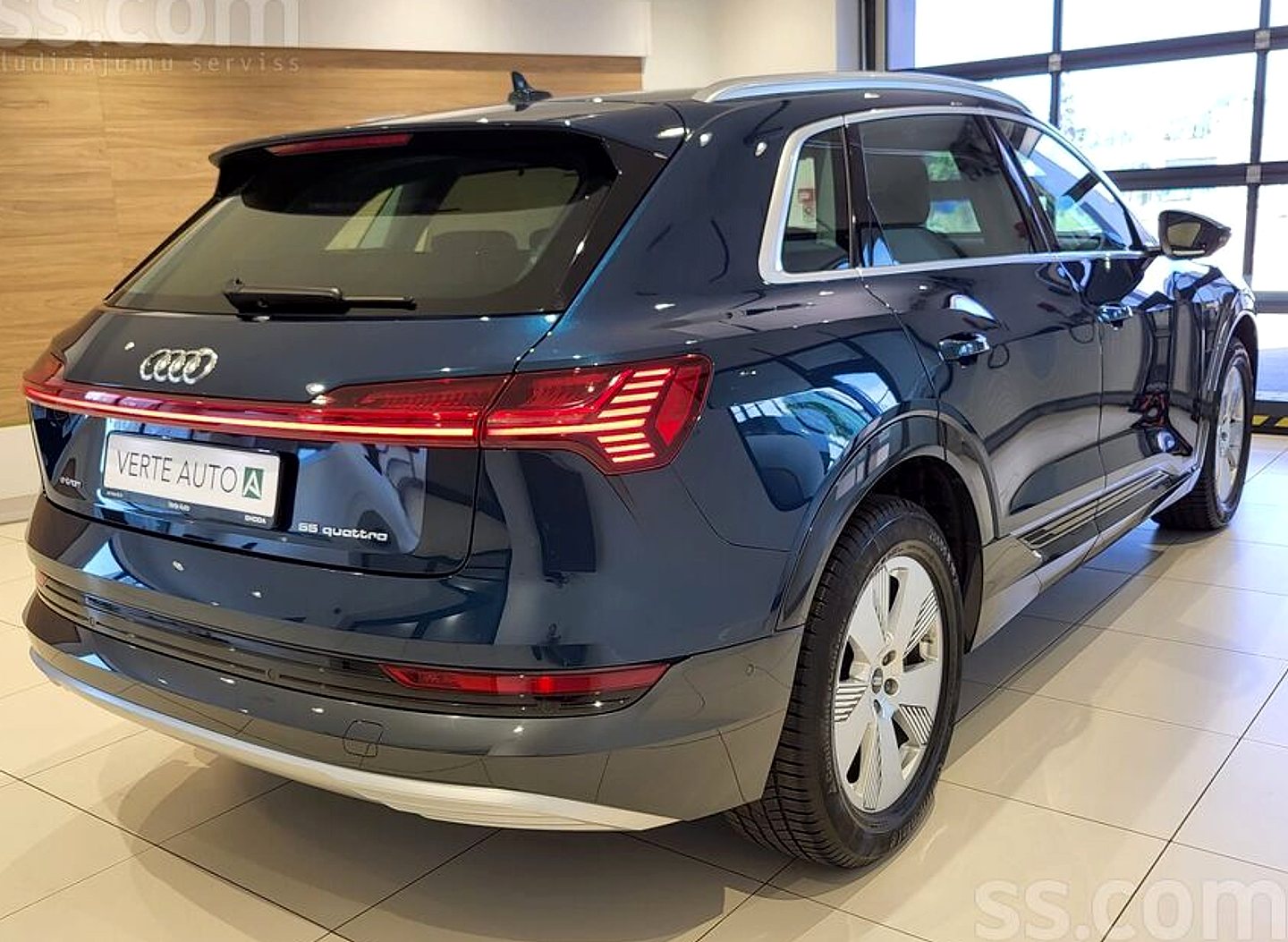 Audi E-tron — foto 6