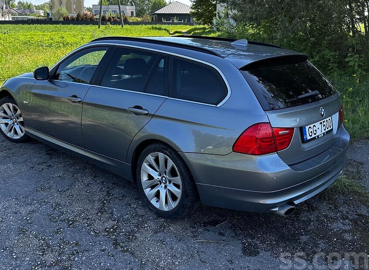 BMW 320 — foto 4