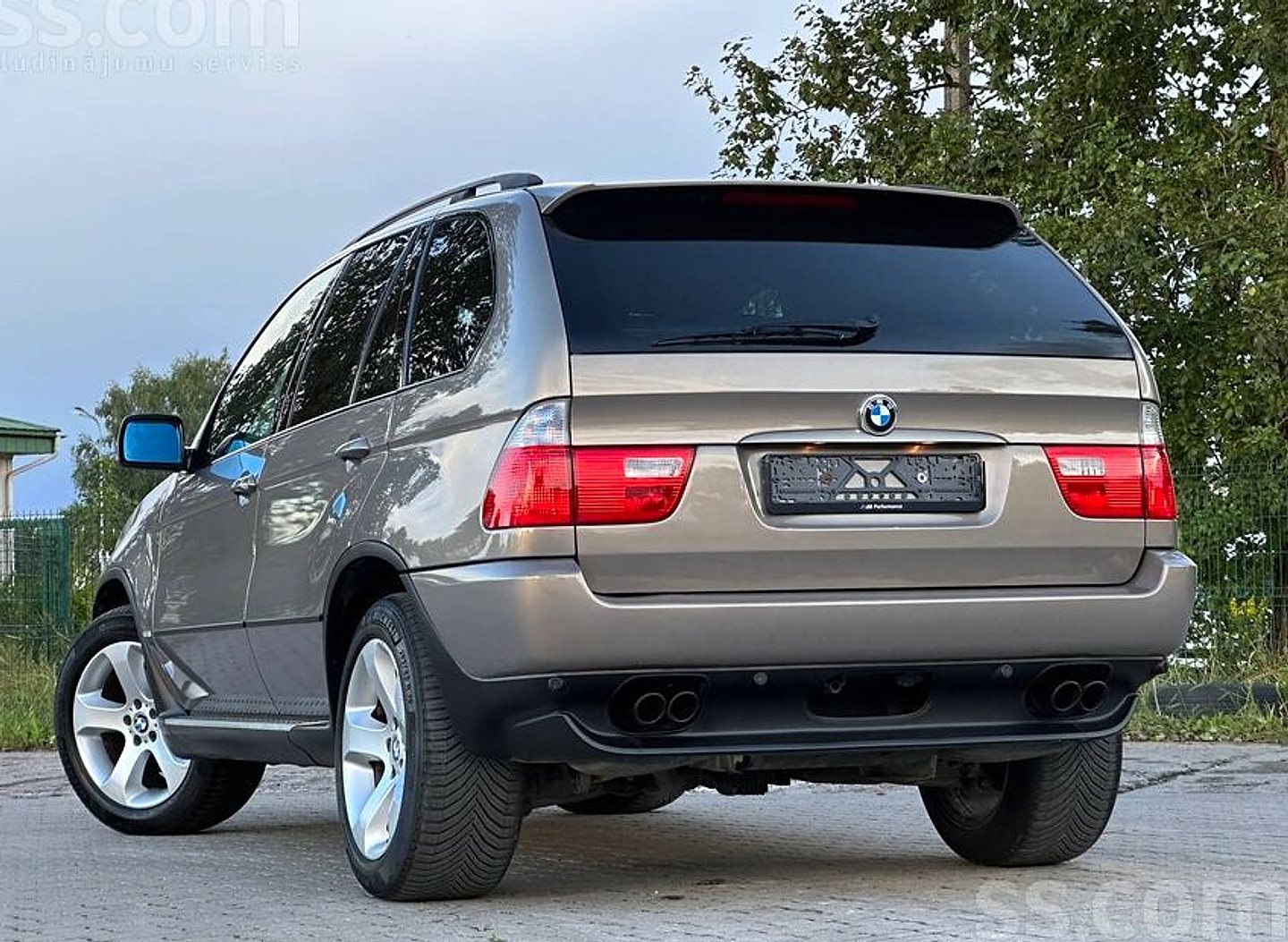 BMW X5 — foto 2