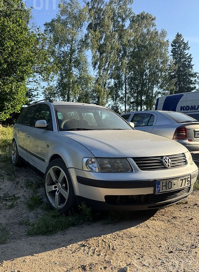 Volkswagen Passat (B5), 2000. gads
