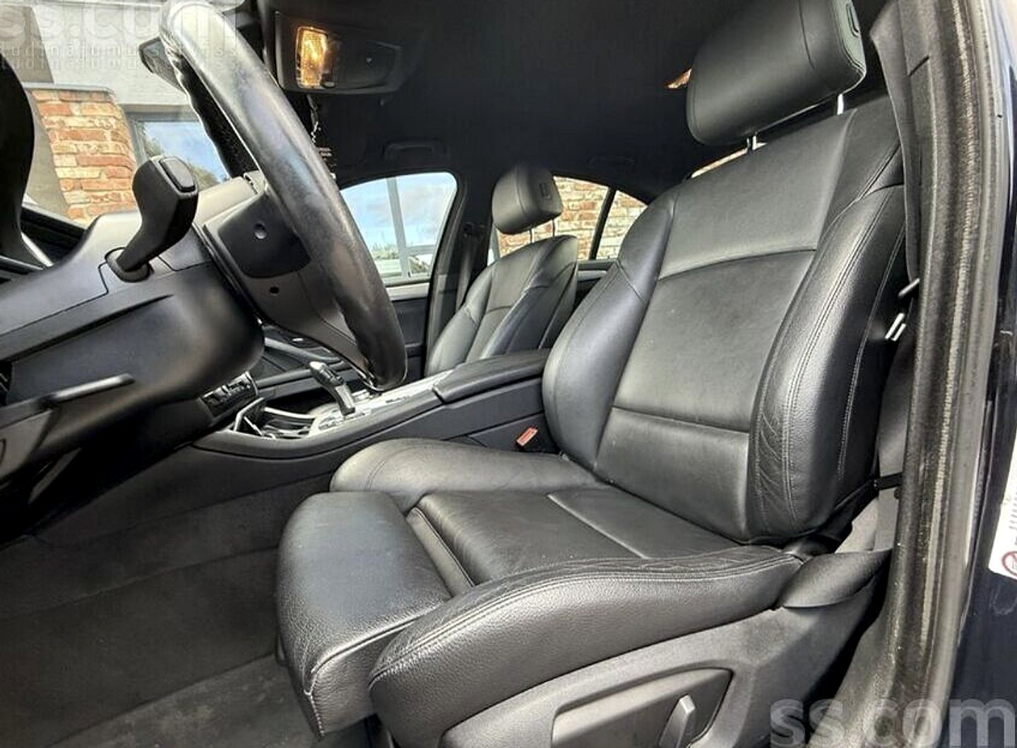 BMW 520 — foto 5