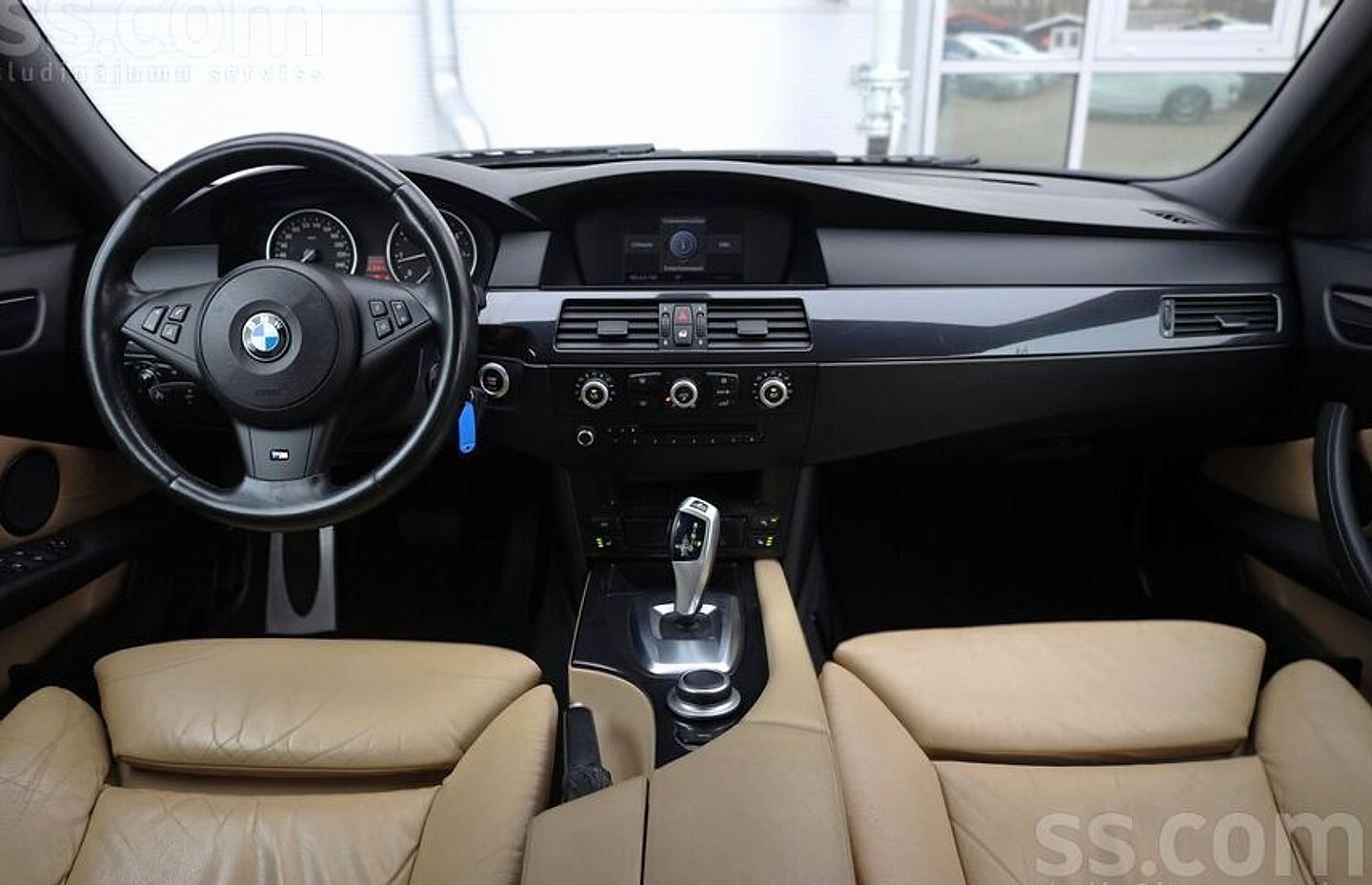 BMW 523 — foto 6