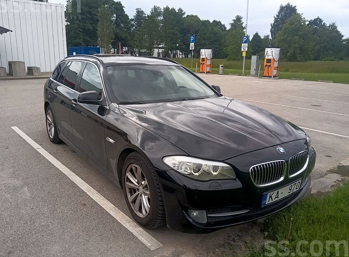 BMW 520 — foto 2