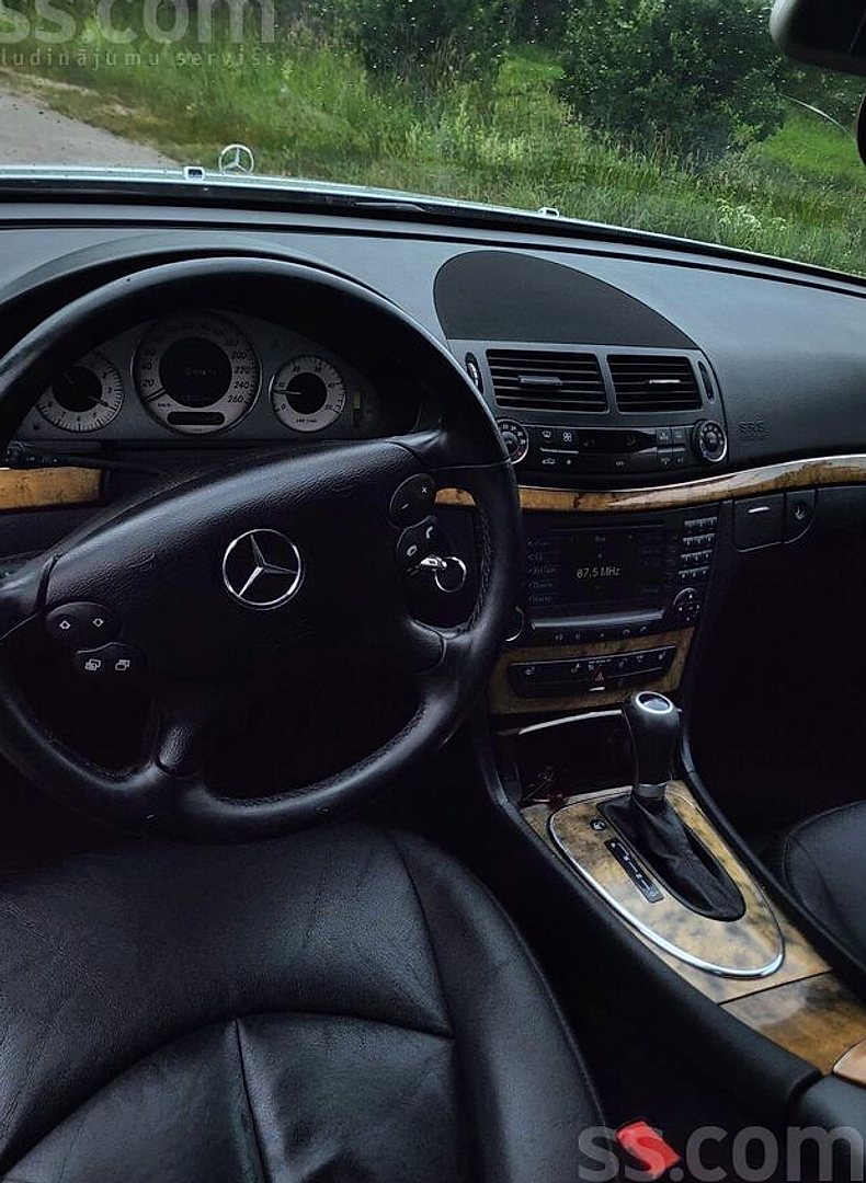 Mercedes-Benz E280 — foto 3