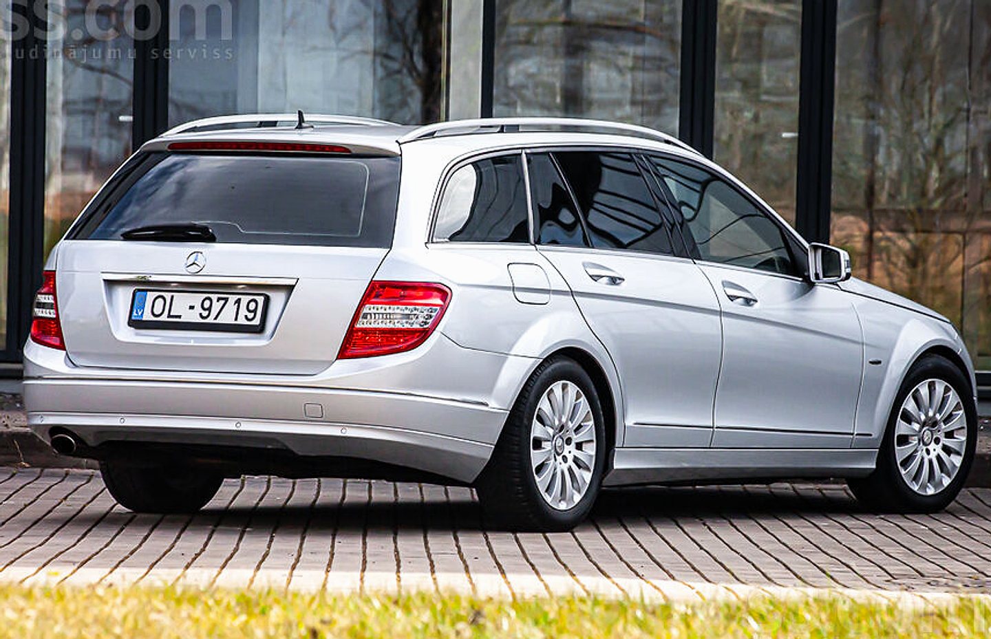 Mercedes-Benz C220 — foto 3