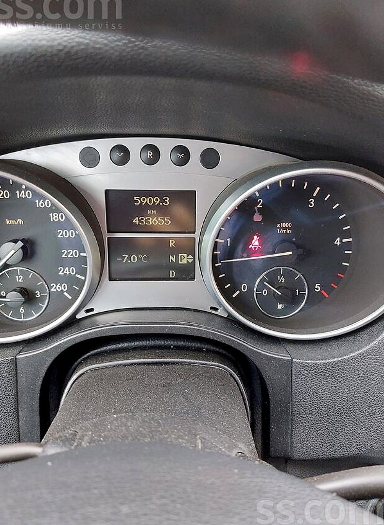 Mercedes-Benz ML320 — foto 5