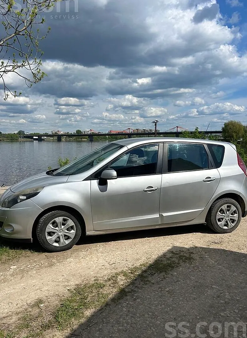 Renault Scenic, 2010. gads