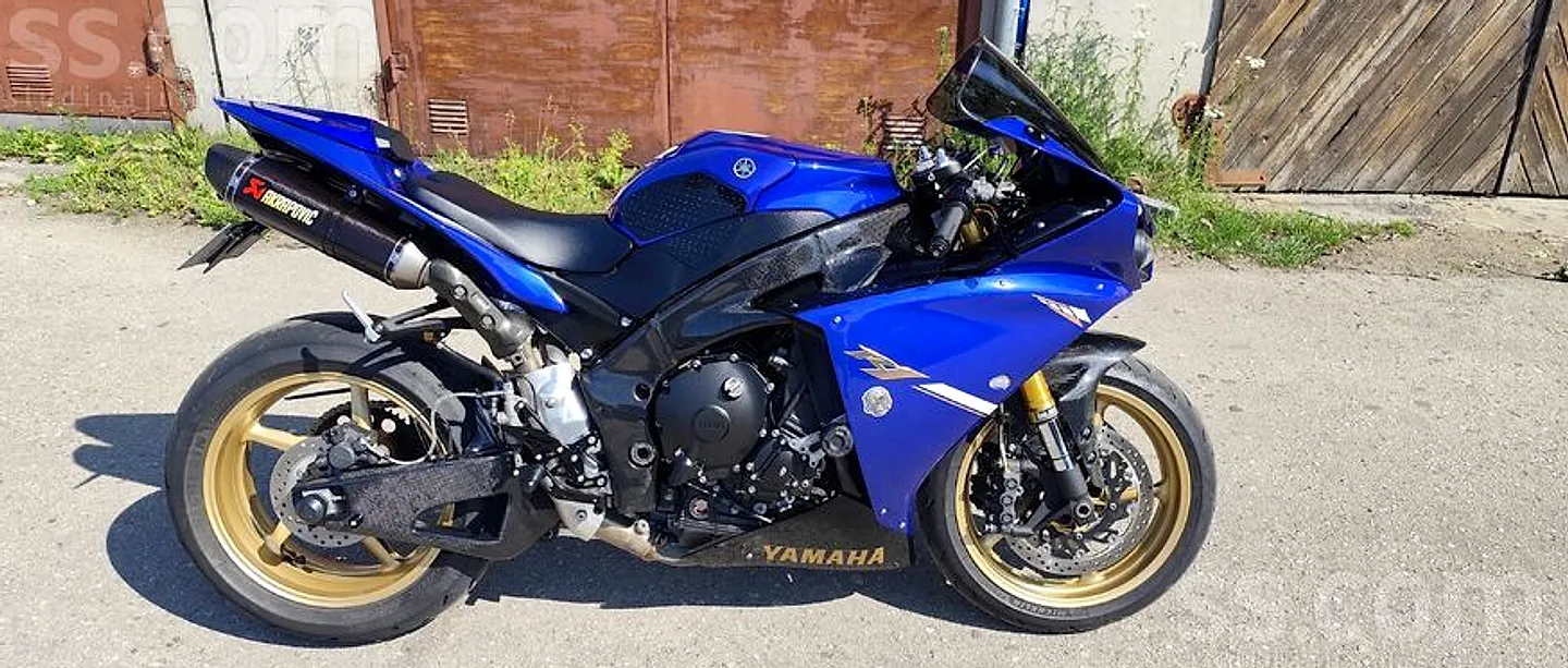 Yamaha R1 rn22, 2011. gads